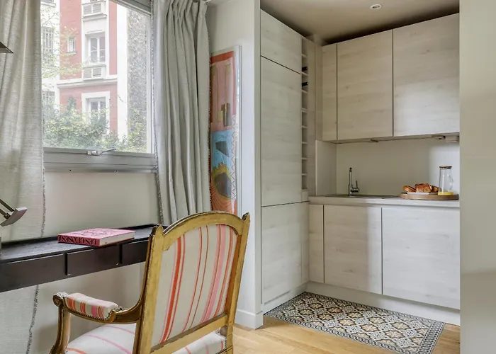 Luminous & Modern Flat With Balcony Paris-bastille